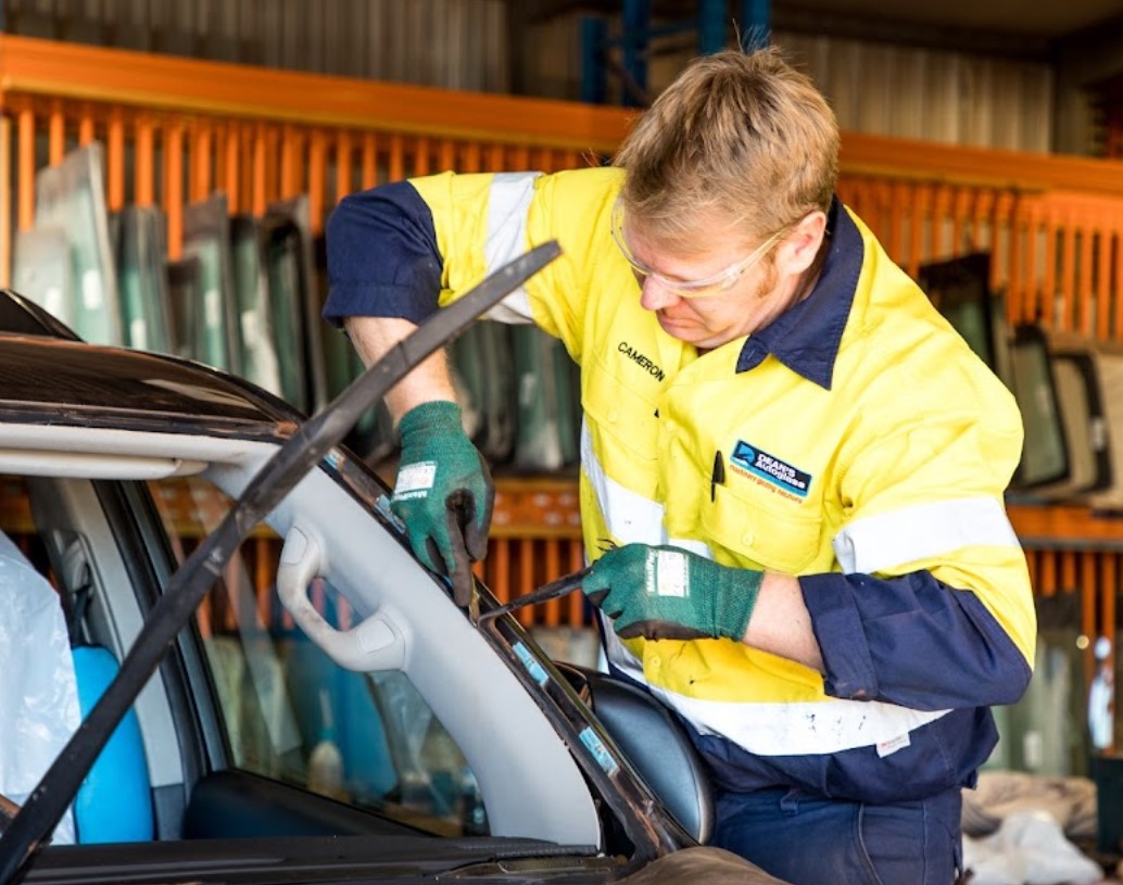 DAG lr 10 windscreen replacements